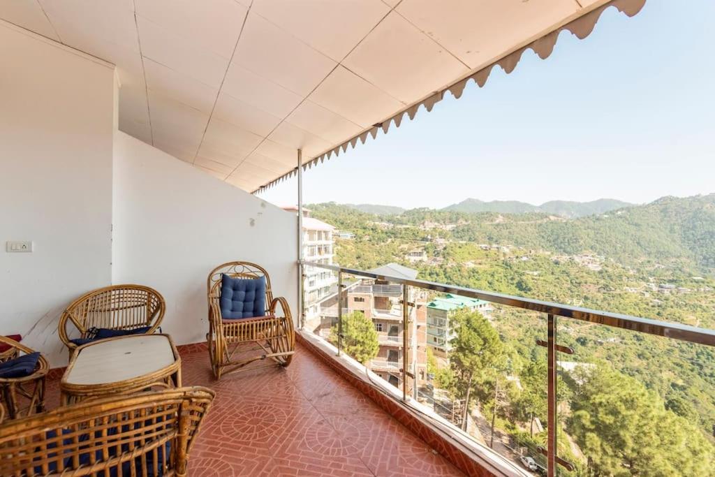 Kasauli Edge Apt With Balcony Buitenkant foto