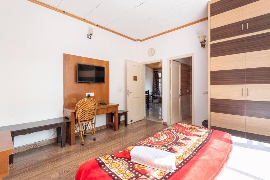 Kasauli Edge Apt With Balcony Buitenkant foto